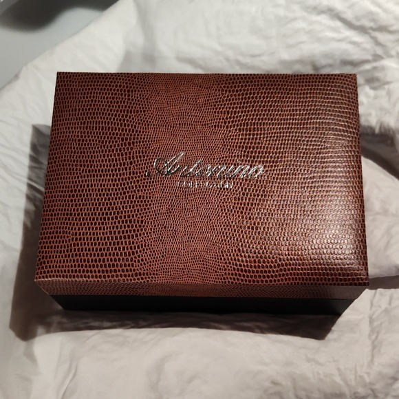 Watch Set - Picture 5 of 5